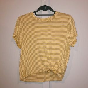 ⭐️Aeropostale Yellow + White Striped Tie Shirt⭐️